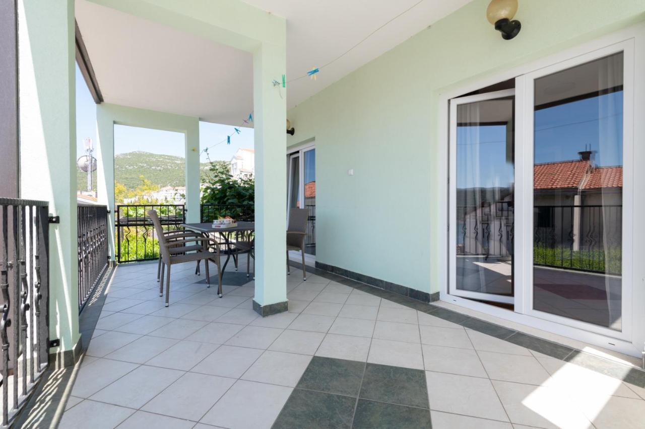 Apartments & Rooms Leon Neum Luaran gambar