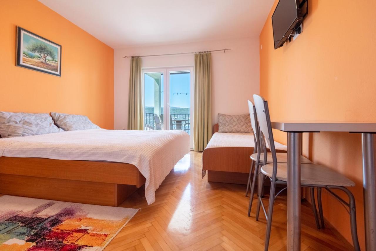 Apartments & Rooms Leon Neum Luaran gambar