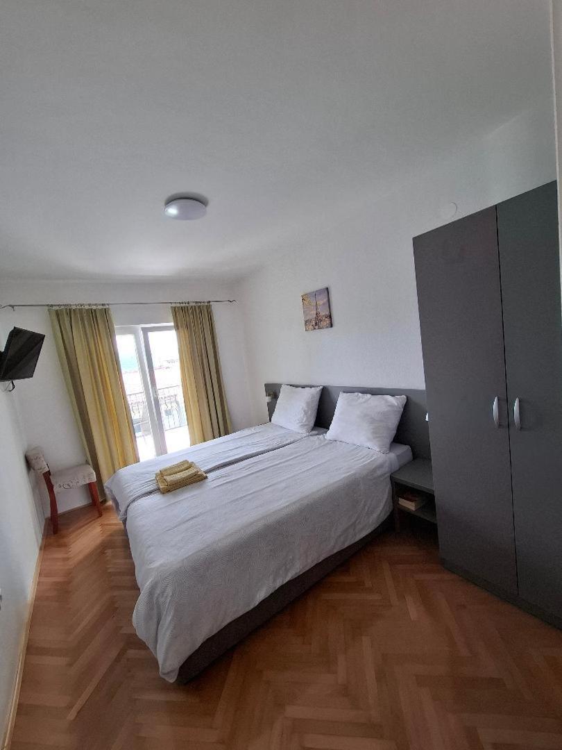 Apartments & Rooms Leon Neum Luaran gambar